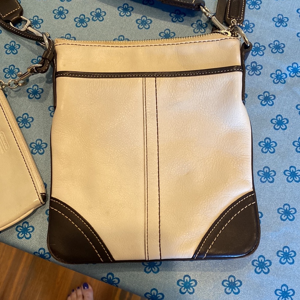 Coach swing pack crossbody with wallet